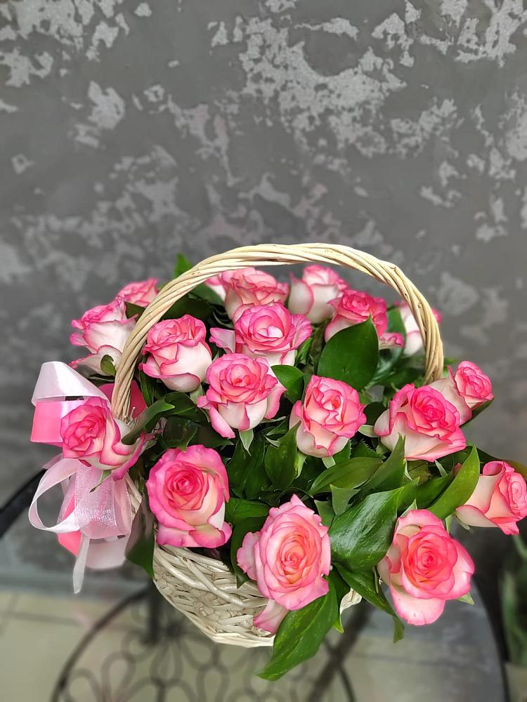 Цветочная композиция из Розы в корзине в Красногвардейский