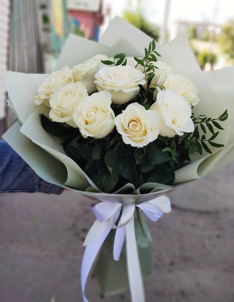 Букет Белые розы Проуд в Красногвардейский