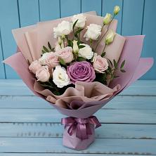 Букет цветов из:  Розы и Лизиантусы в Красногвардейский
