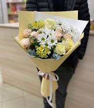 Букет цветов из:  Альстромерии, Розы и Хризантемы в Красногвардейский
