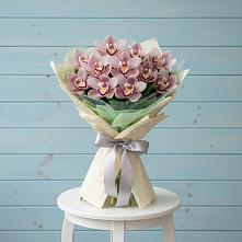 Букет цветов из:  Орхидеи и Розы в Красногвардейский