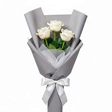 Букет 3 белые розы в Красногвардейский