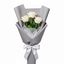 Букет 3 белые розы в Красногвардейский