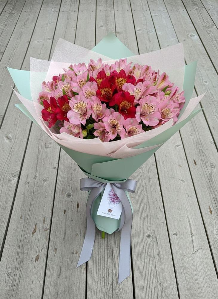 Букет цветов из: Альстромерии в Красногвардейский