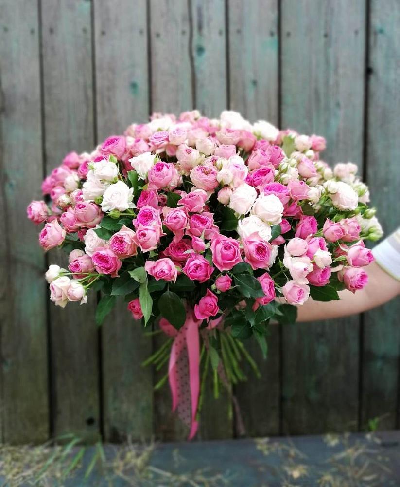 Букет Розовые кустовые розы Натали и Лав Лидия в Красногвардейский