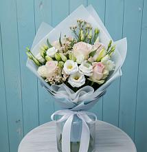 Букет цветов из:  Розы и Лизиантусы в Красногвардейский