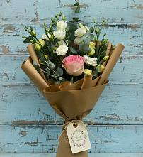 Букет цветов из:  Розы и Лизиантусы в Красногвардейский