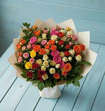 Букет Микс из разноцветных кустовых роз в Красногвардейский