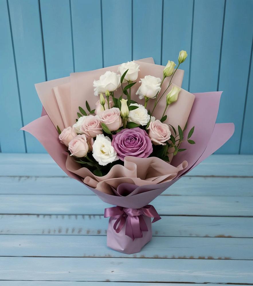 Букет цветов из: Розы и Лизиантусы в Красногвардейский